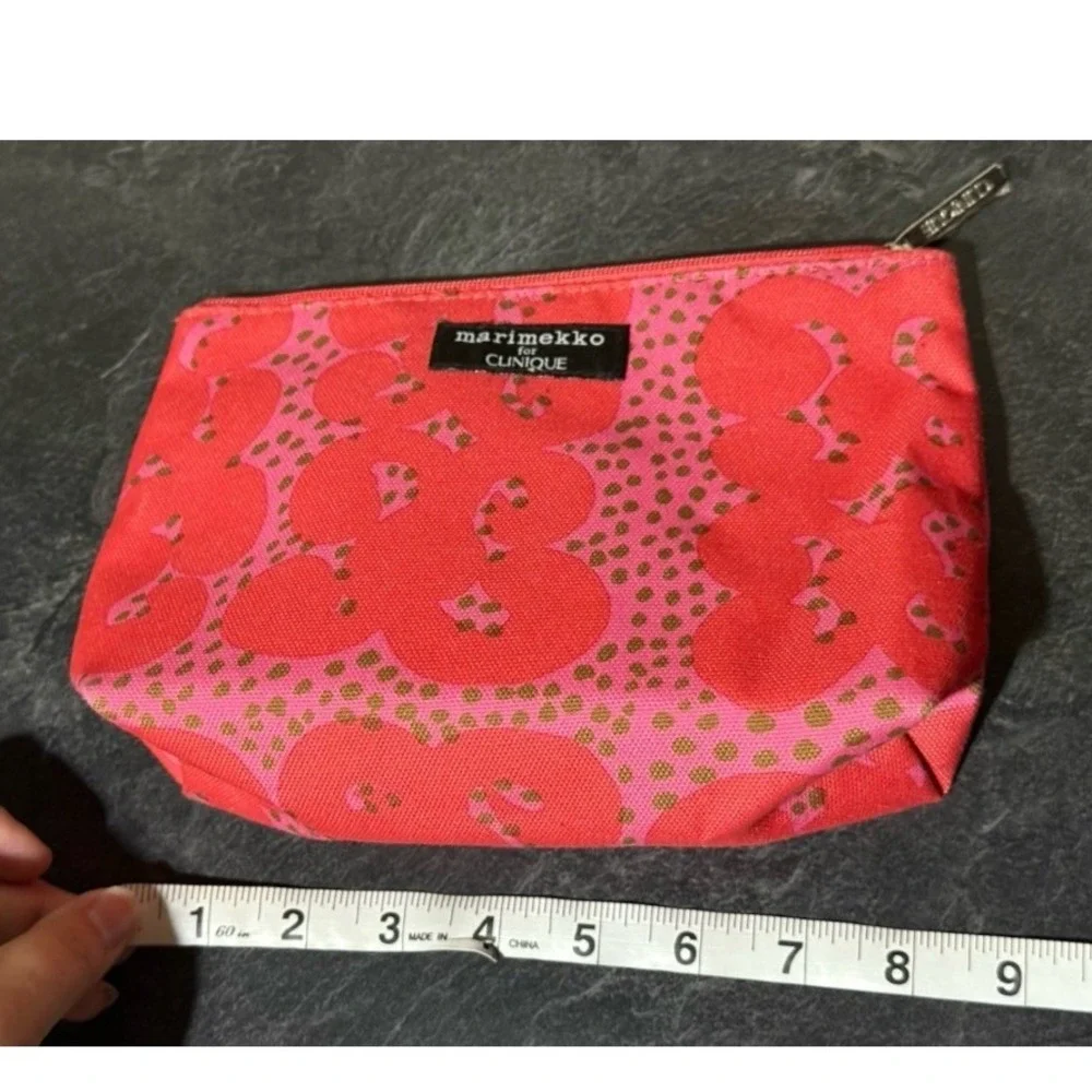 MARIMEKKO X CLINIQUE Pink Makeup Cosmetic Bag Discontinued Mini Coin B ag Travel
